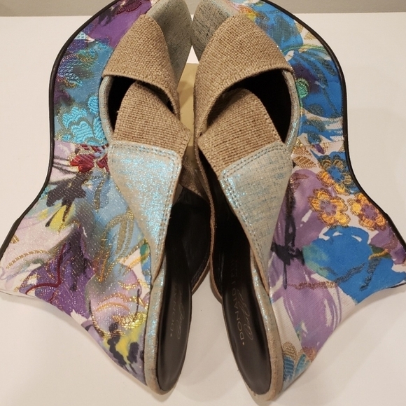 Donald J. Pliner Purple and Blue Artistic Platform Wedge  Sandals - Picture 1 of 9